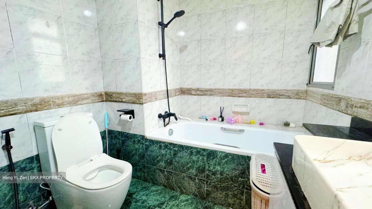 The Florida (D19), Condominium #458991311